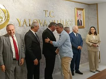 Yalova Il Protokolu Bayramlasti